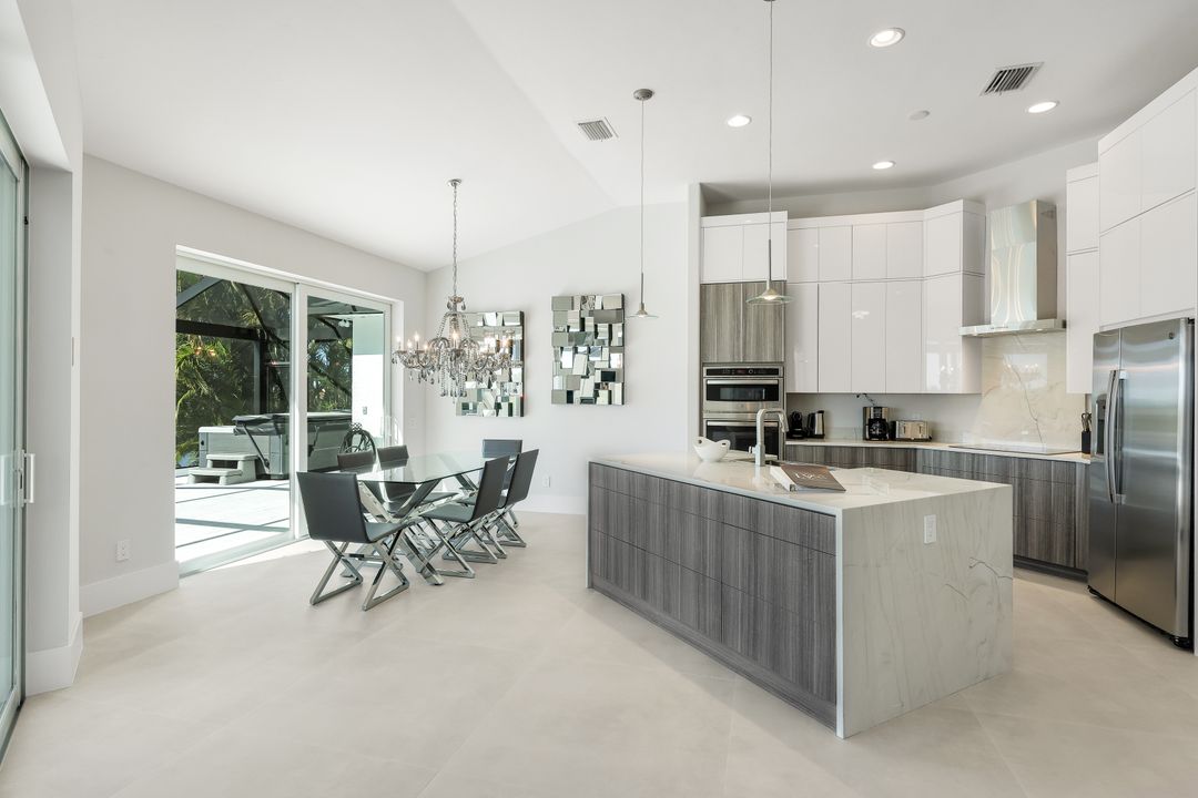 3624 Surfside Blvd, Cape Coral, FL 33914