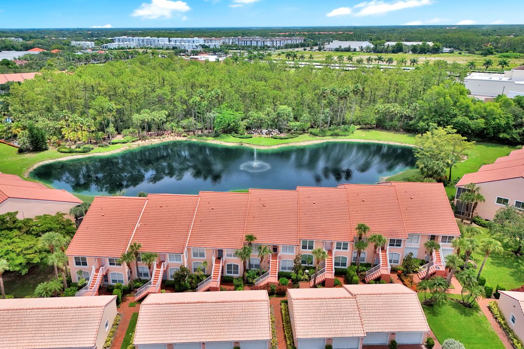 1940 Cascades Dr #8, Naples, FL 34112