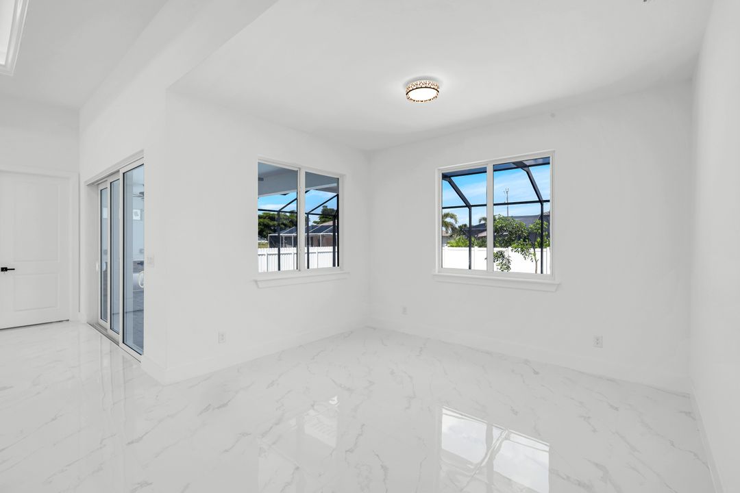 3923 NW 38th St, Cape Coral, FL 33993