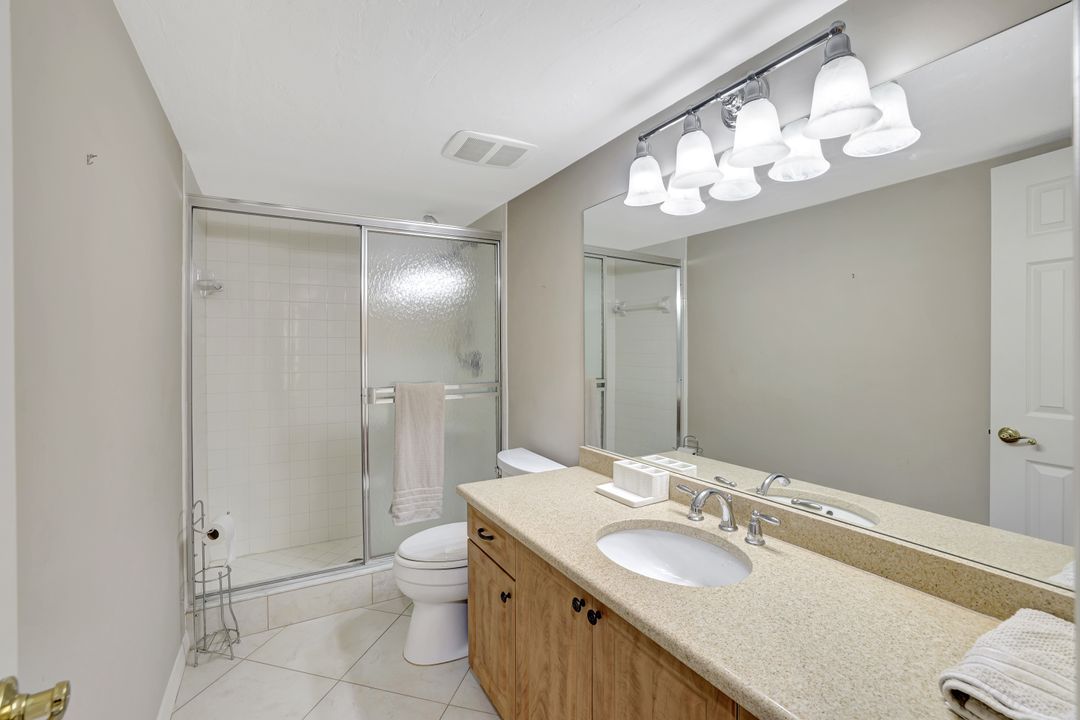 6525 Valen Way #D302, Naples, FL 34108