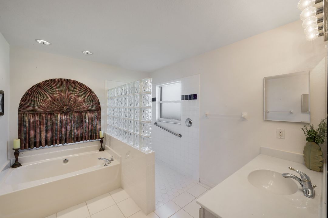 2725 SW 46th Terrace, Cape Coral, FL 33914