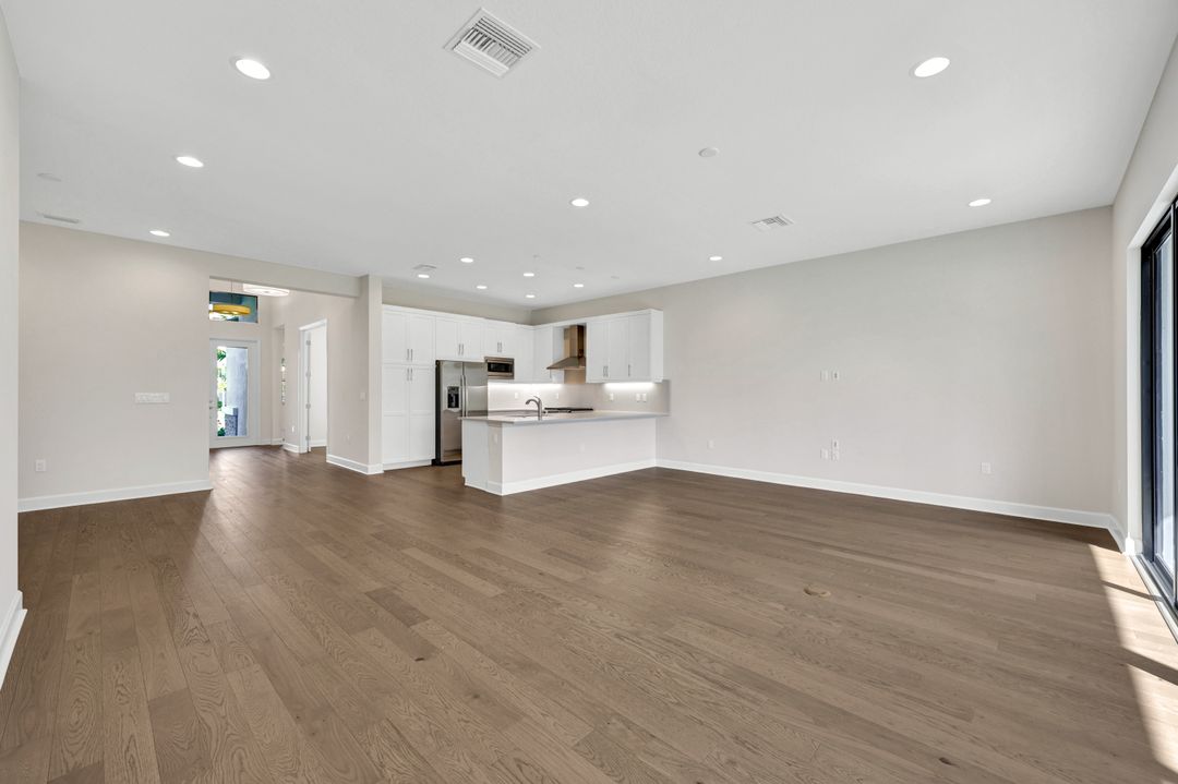 20738 Fair Oak Ln, Estero, FL 33928