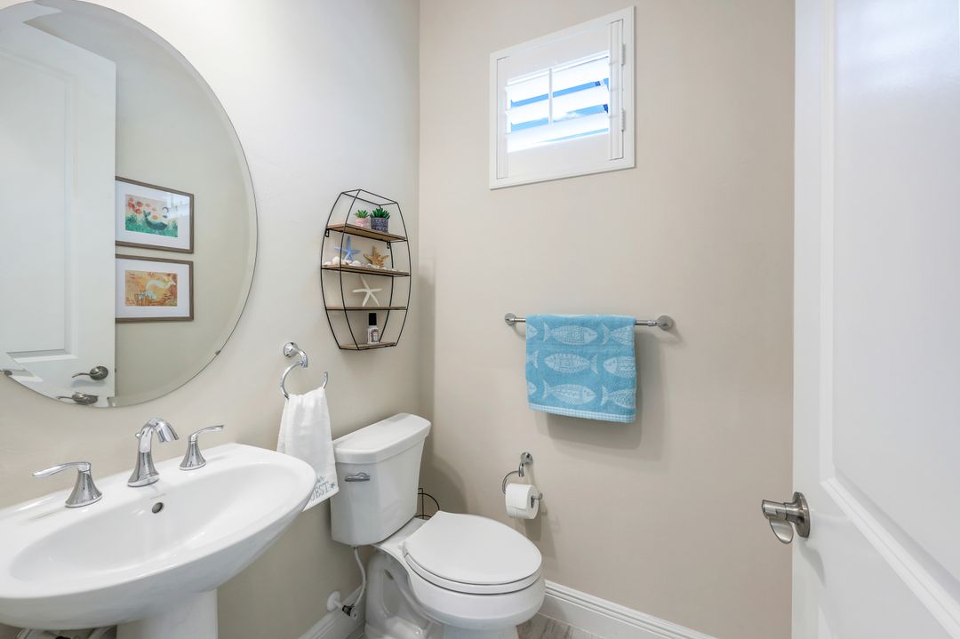 13749 Woodhaven Cir, Fort Myers, FL 33905