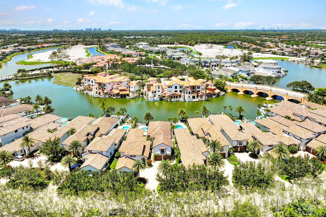 16504 Talis Park Dr, Naples, FL 34110