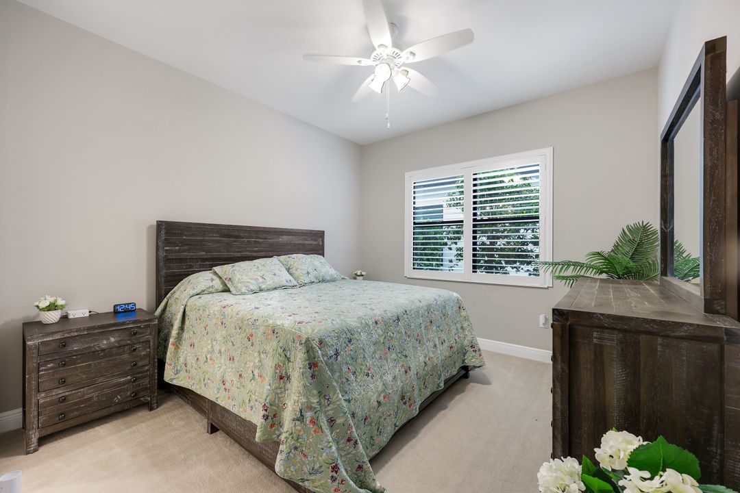4065 Aquila Pl, Naples, FL 34120