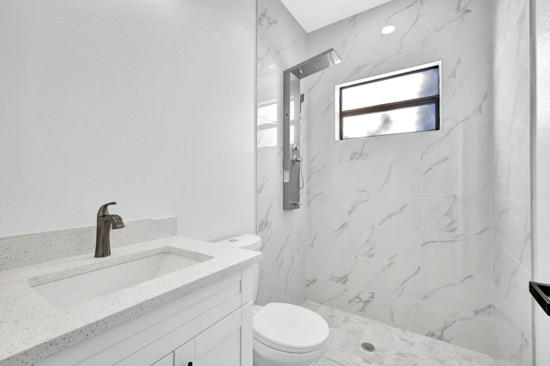 1237 Hillcrest St E, Lehigh Acres, FL 33974