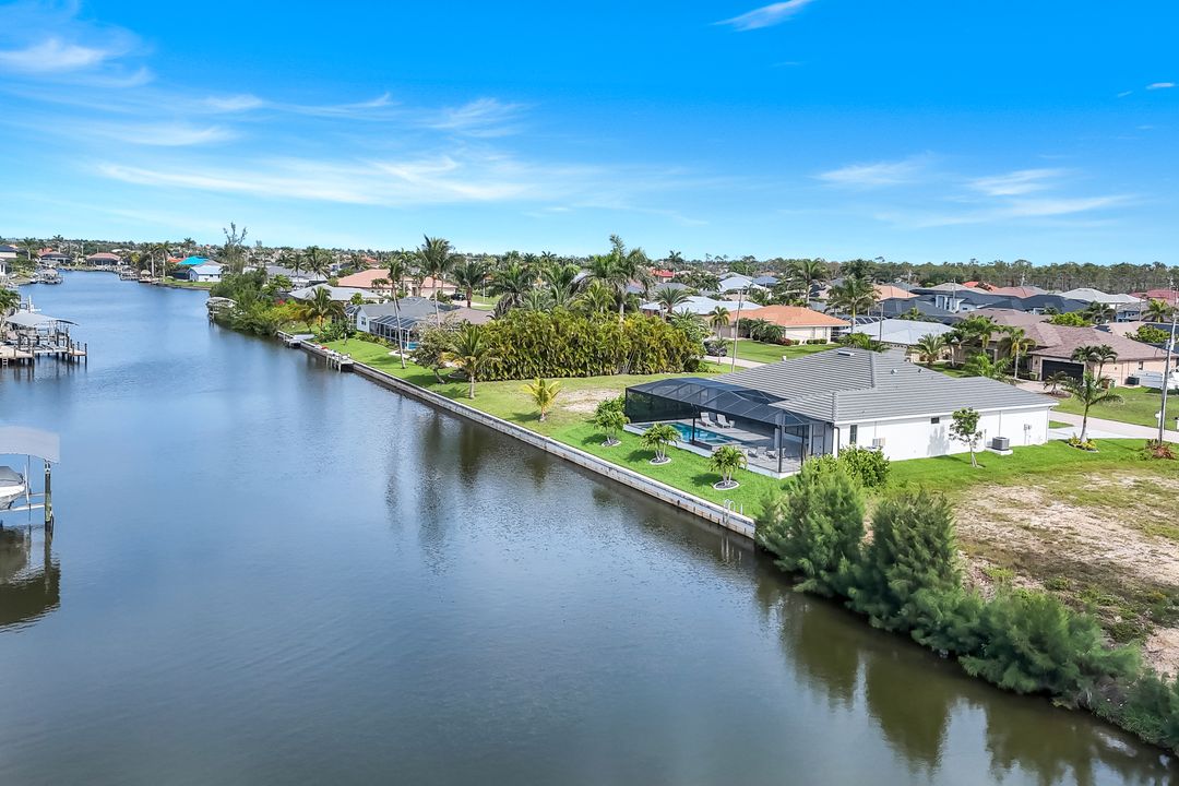 2118 SW 39th Terrace, Cape Coral, FL 33914