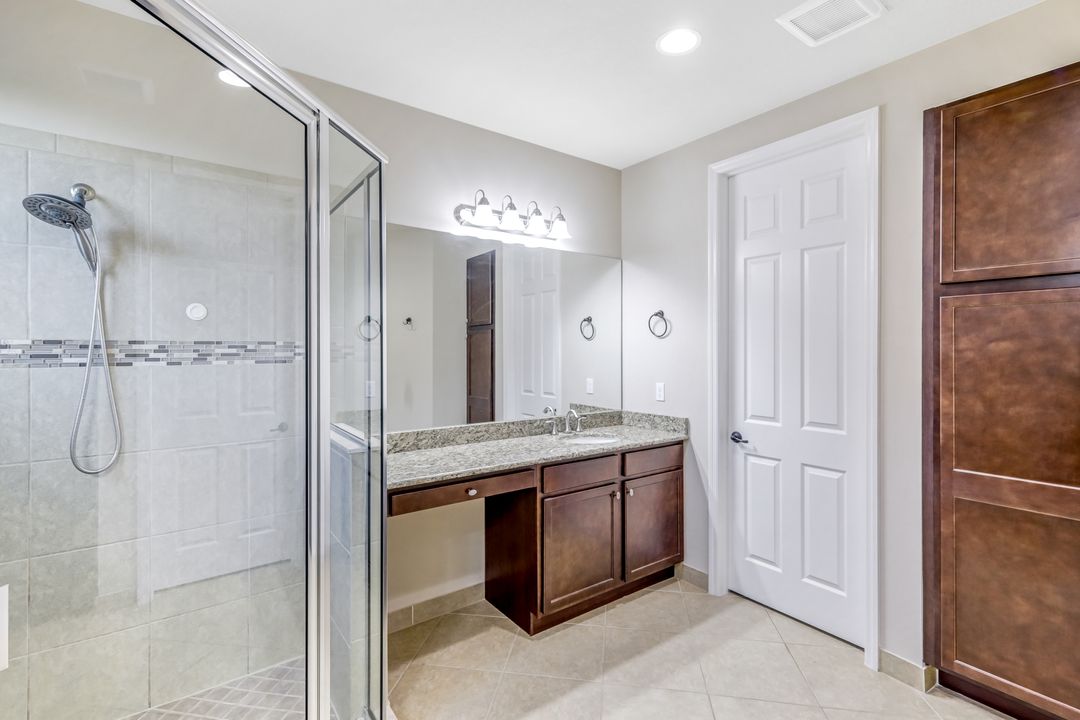 11732 Meadowrun Cir, Fort Myers, FL 33913