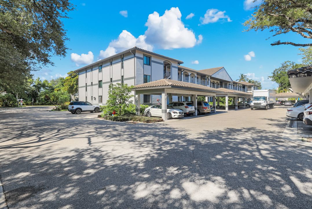 9901 Sunset Cove Ln #222, Fort Myers, FL 33919