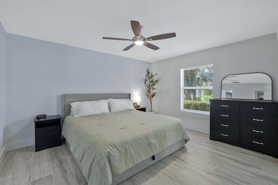 2710 Arbutus St, Naples, FL 34112