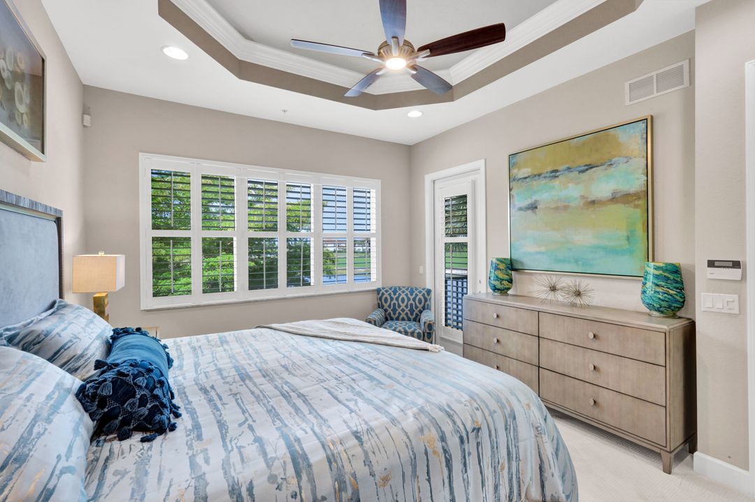 8755 Coastline Ct #202, Naples, FL 34120