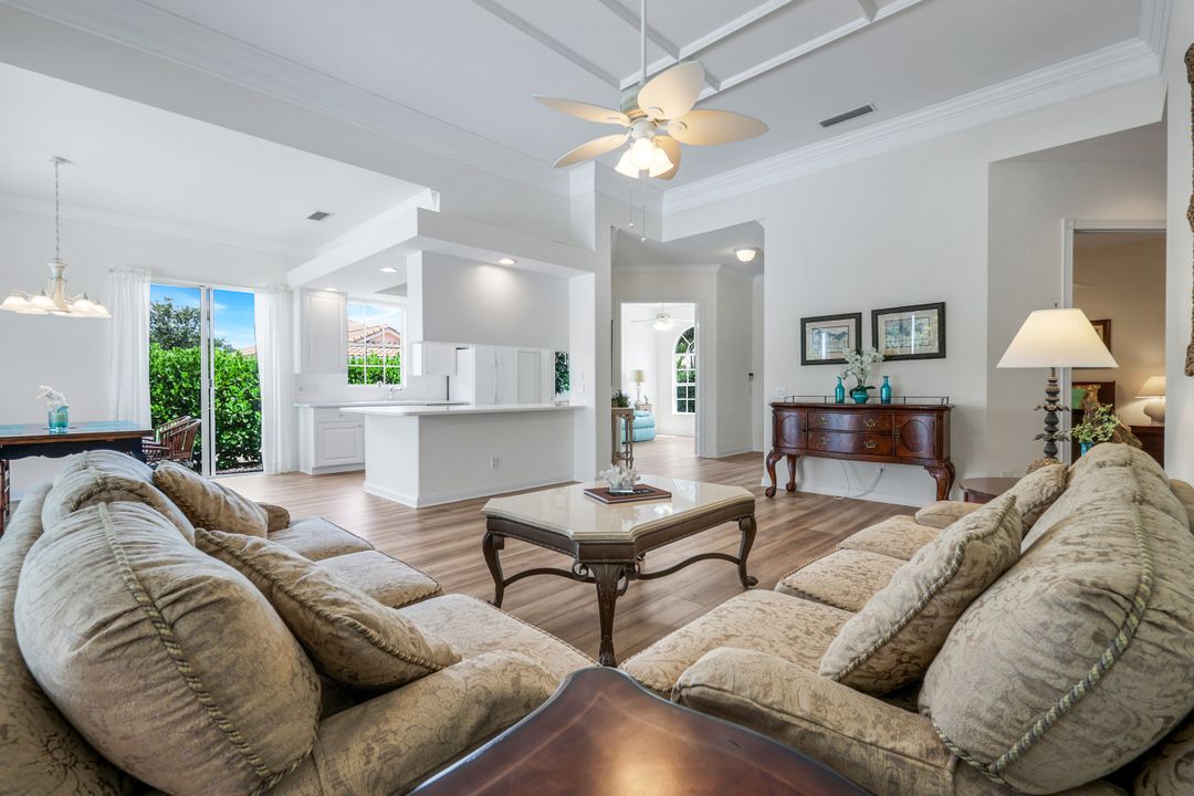 2984 Gilford Way, Naples, FL 34119