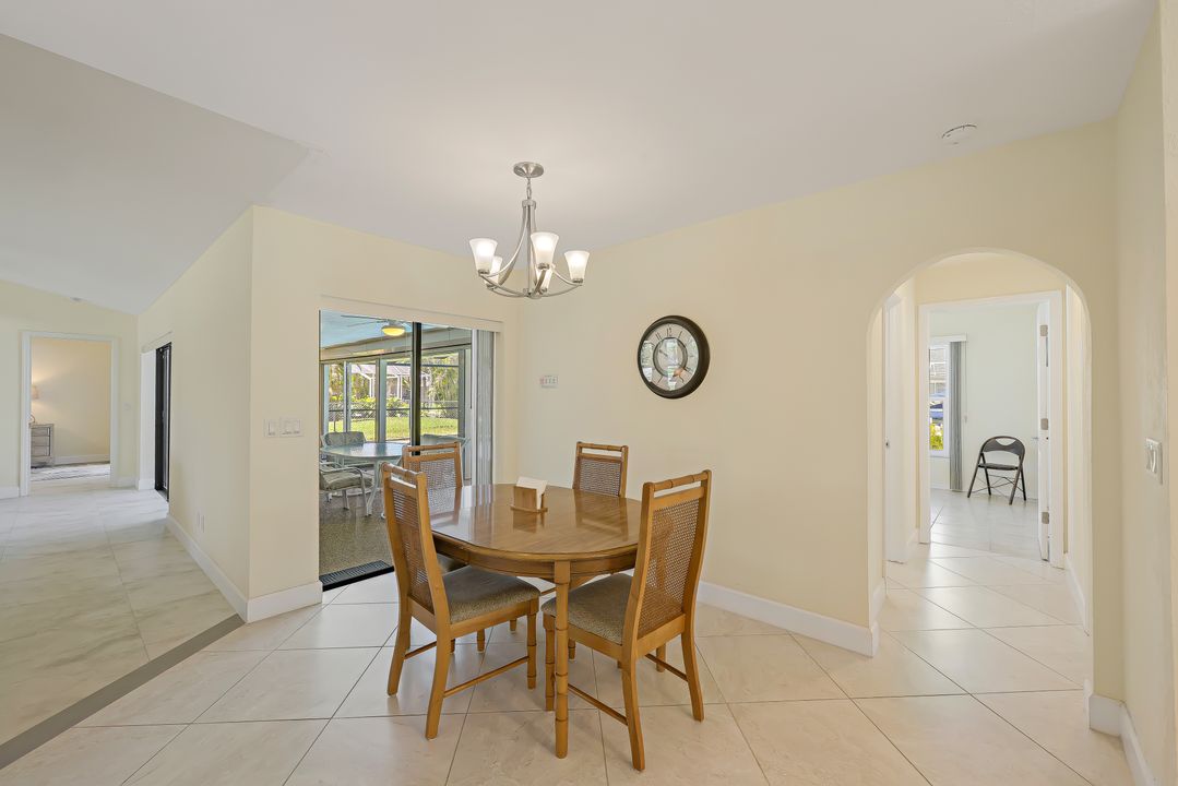 5032 Skyline Blvd, Cape Coral, FL 33914
