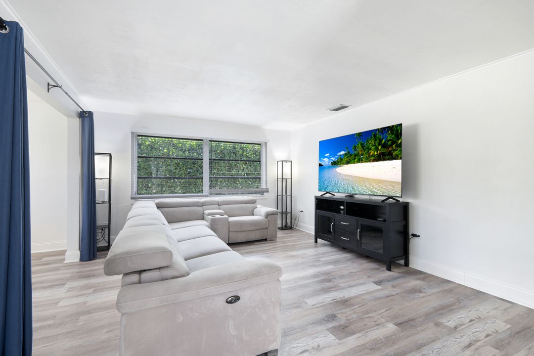 156 1st St, Bonita Springs, FL 34134