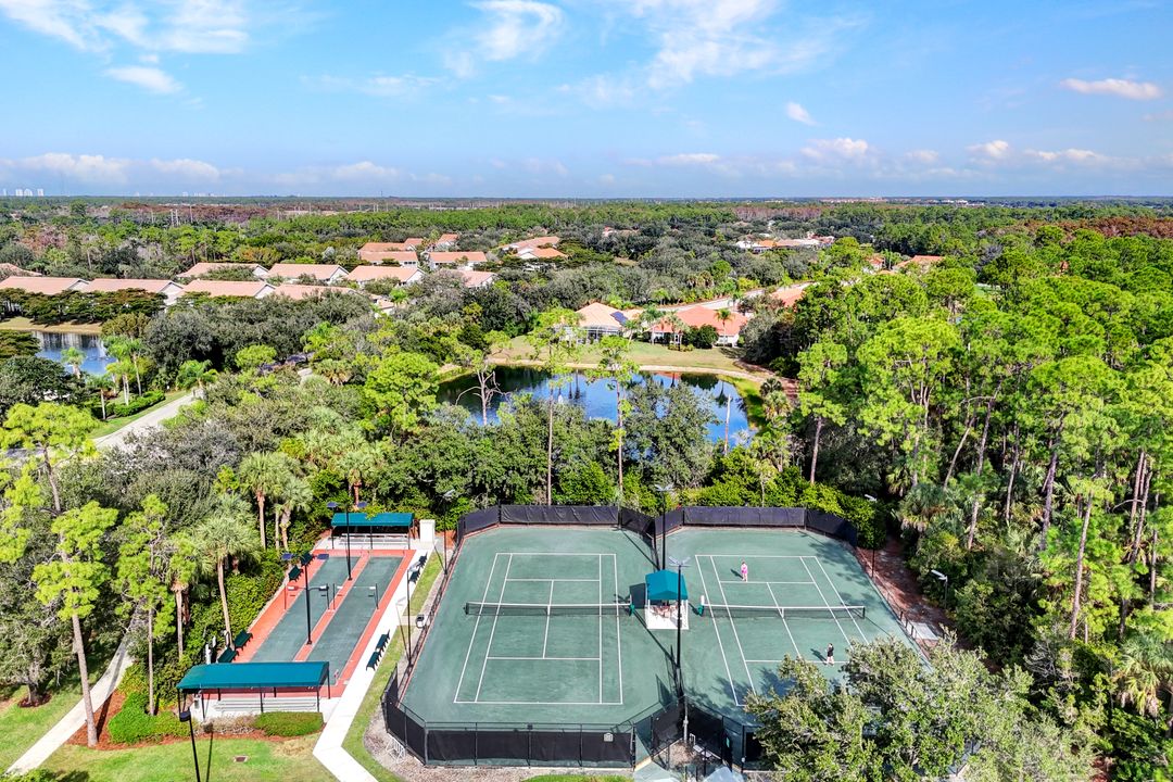 5600 Northboro Dr #201, Naples, FL 34110