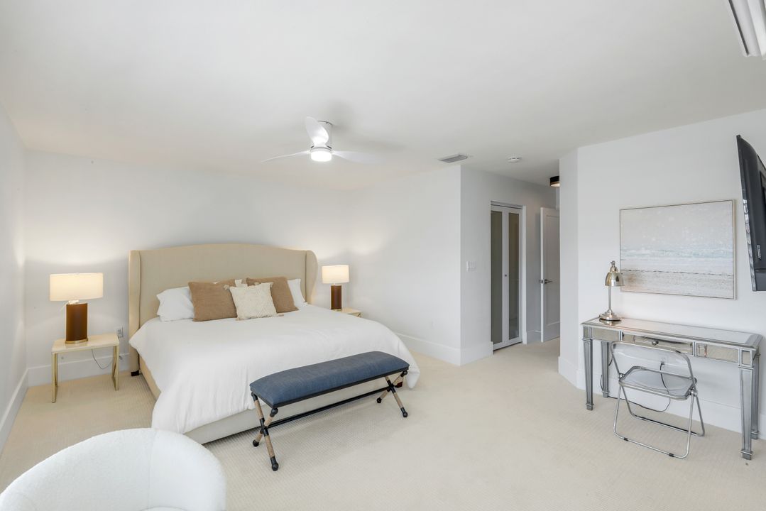 2128 Paget Cir, Naples, FL 34112