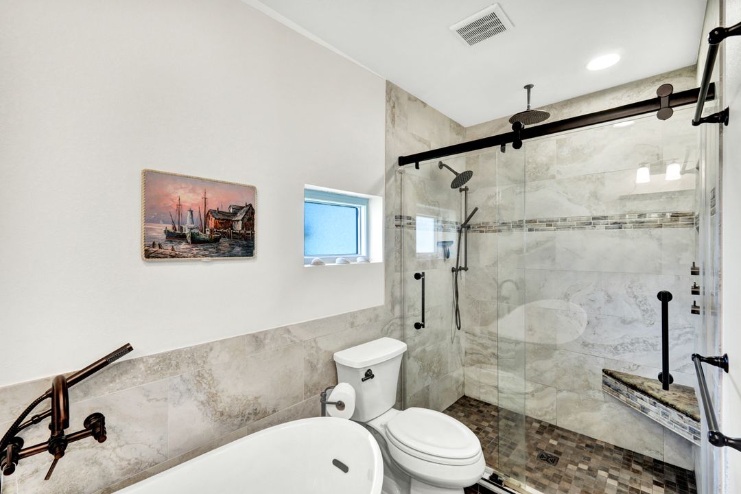 703 SE 33rd Terrace, Cape Coral, FL 33904
