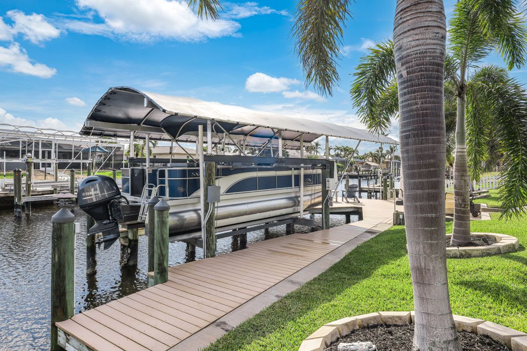 5313 SW 8th Ct, Cape Coral, FL 33914
