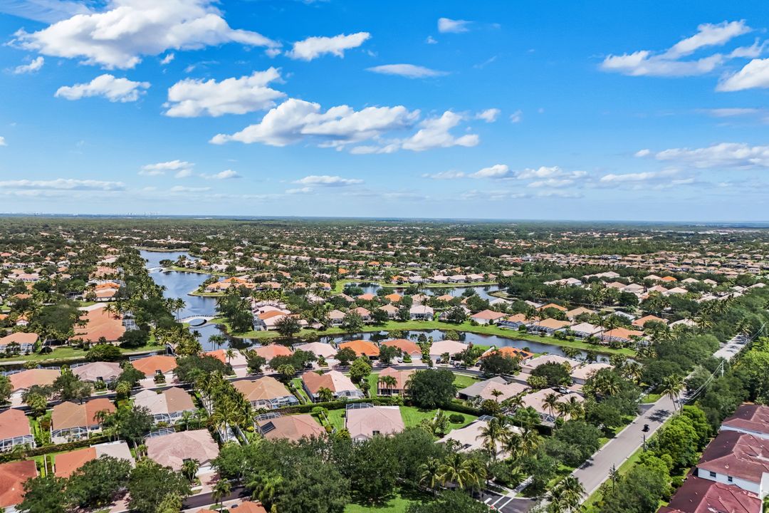 3343 Cayman Ln, Naples, FL 34119