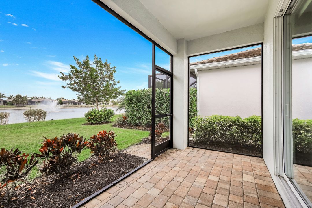 16717 Seasons Coast Dr, Bonita Springs, FL 34135