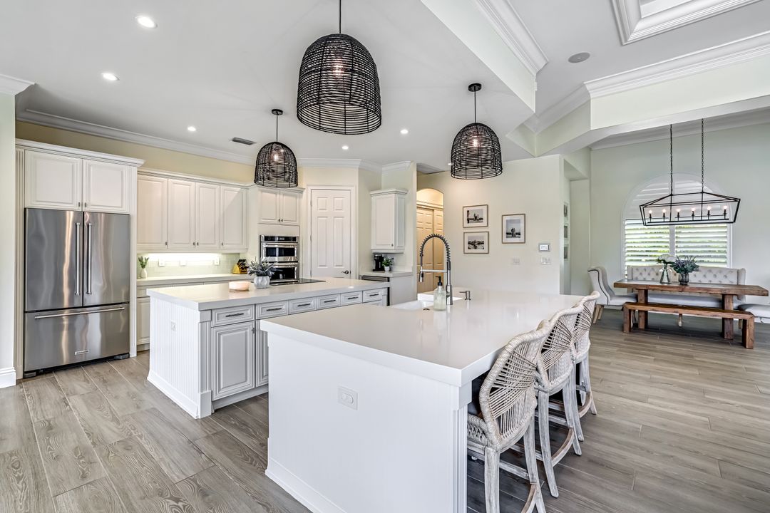 9809 Rocky Bank Dr, Naples, FL 34109