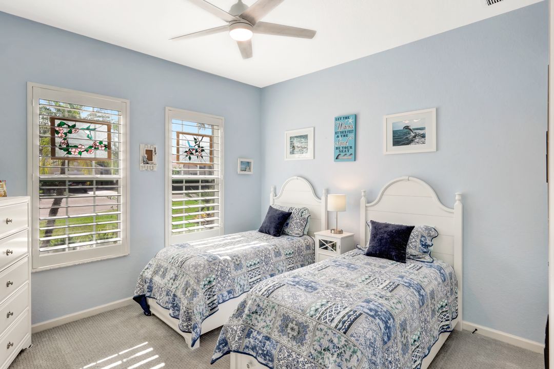 9127 Crystal Ct, Naples, FL 34120