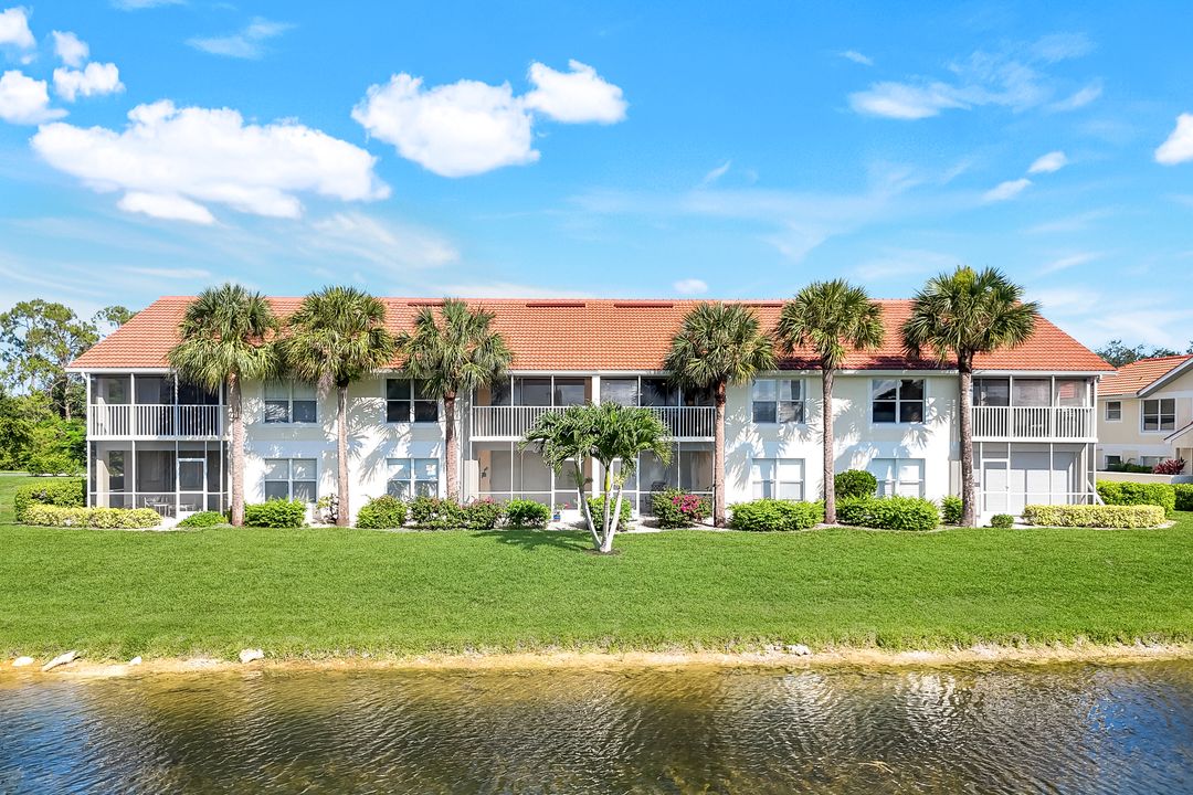 4920 Deerfield Way #202, Naples, FL 34110