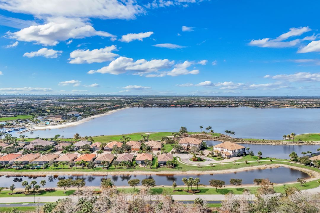 9065 Siesta Bay Dr, Naples, FL 34120