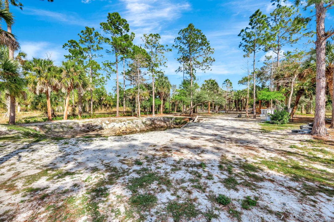 2546 4th St NW, Naples, FL 34120