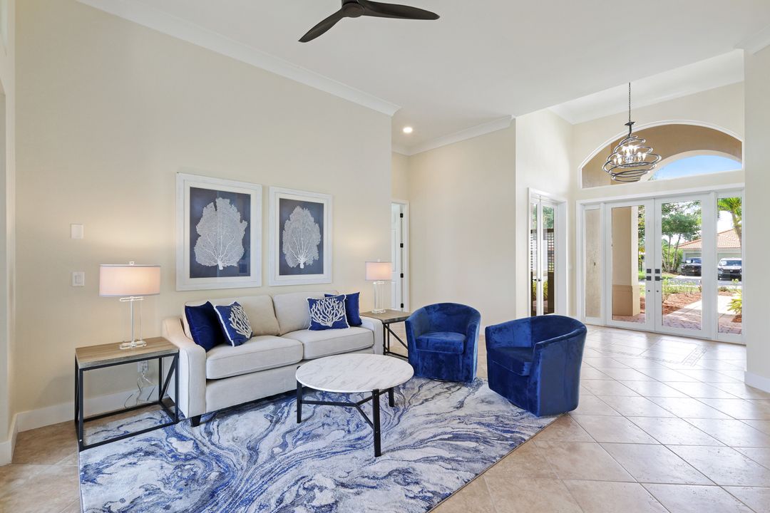 985 Chesapeake Bay Ct, Naples, FL 34120