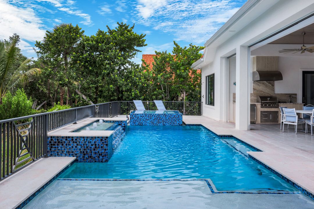 2319 Wulfert Rd, Sanibel, FL 33957