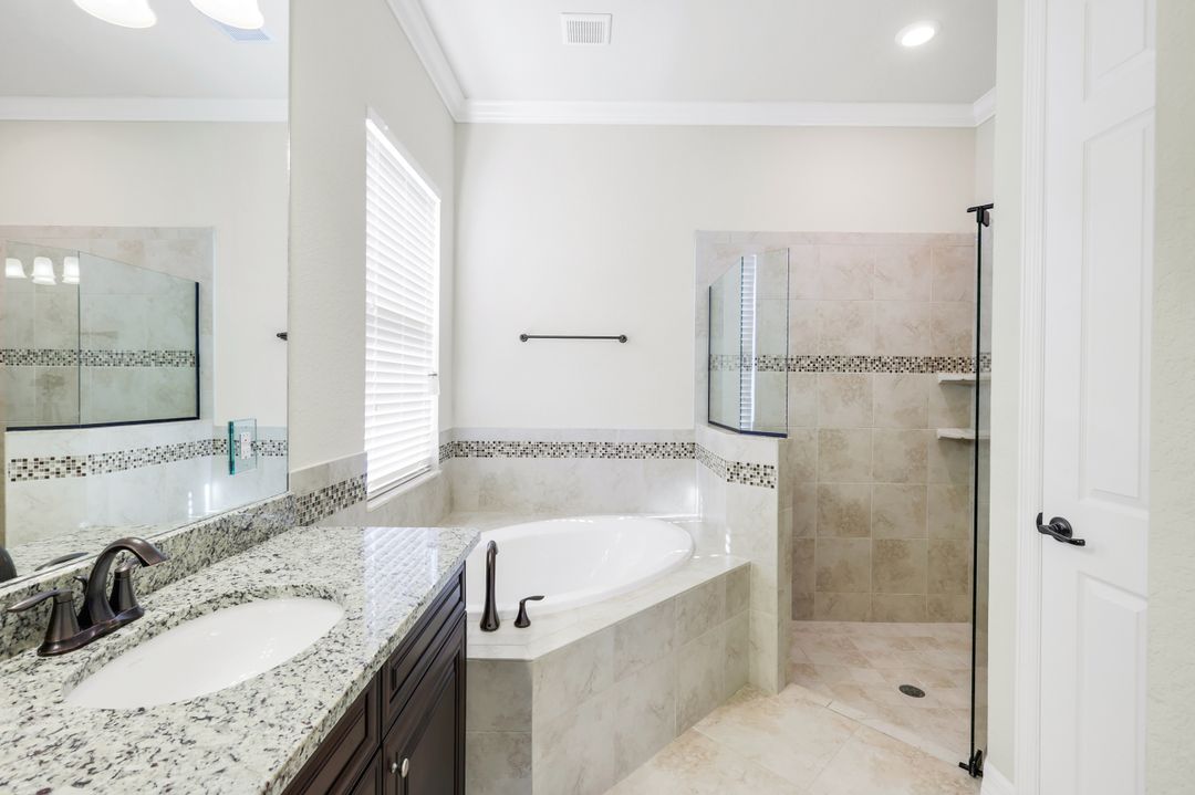 28085 Wicklow Ct, Bonita Springs, FL 34135