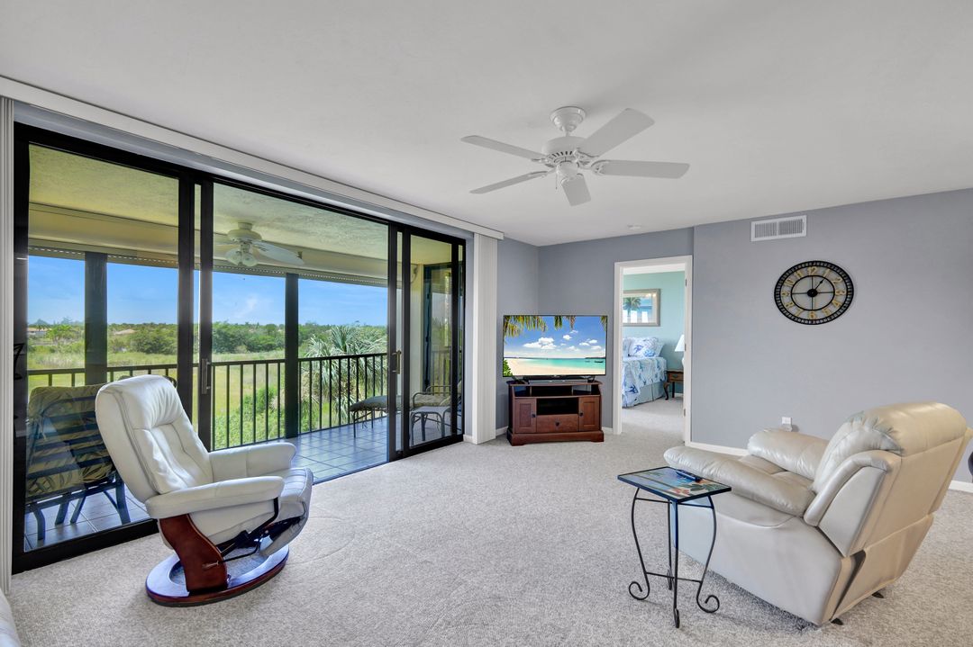 7129 Lakeridge View Court #302, Fort Myers, FL 33907