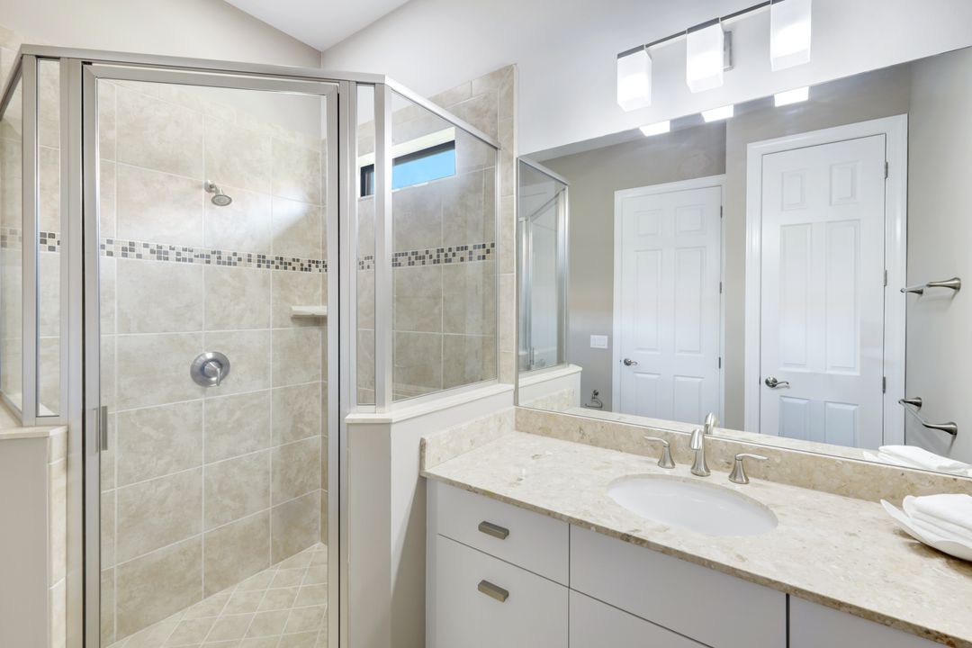10194 Belcrest Blvd, Fort Myers, FL 33913