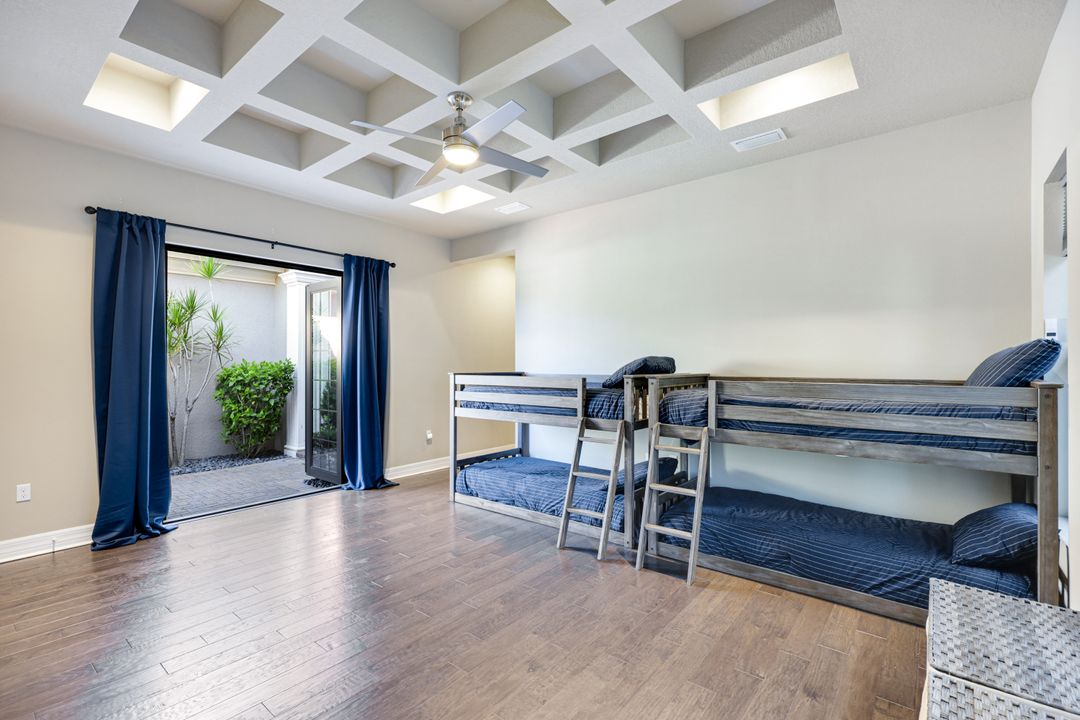 4394 Caldera Cir, Naples, FL 34119