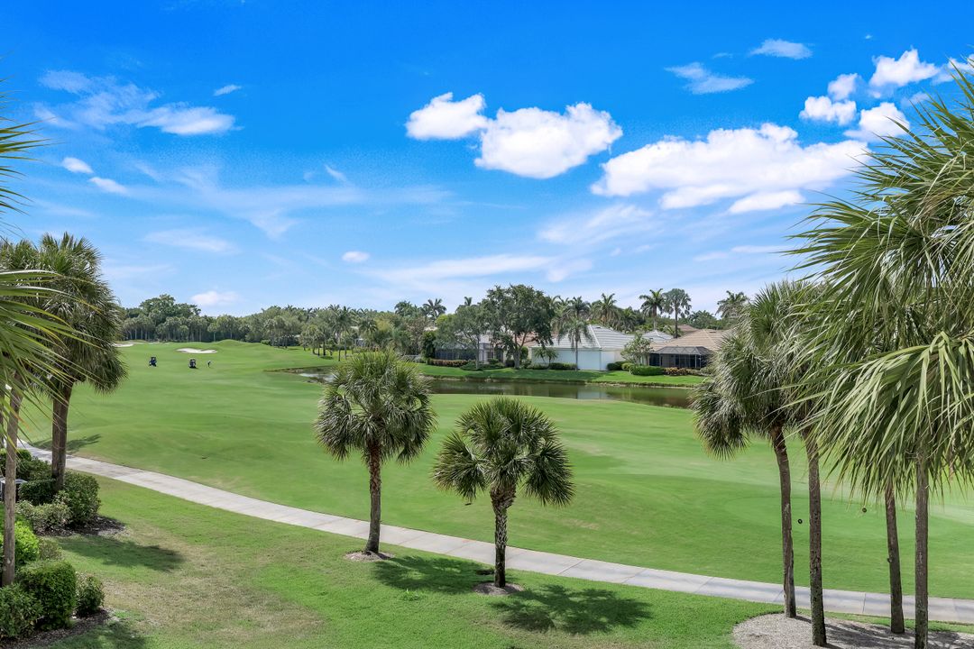 1540 Clermont Dr #202, Naples, FL 34109