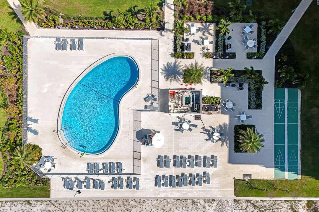 3443 Gulf Shore Blvd N #309, Naples, FL 34103