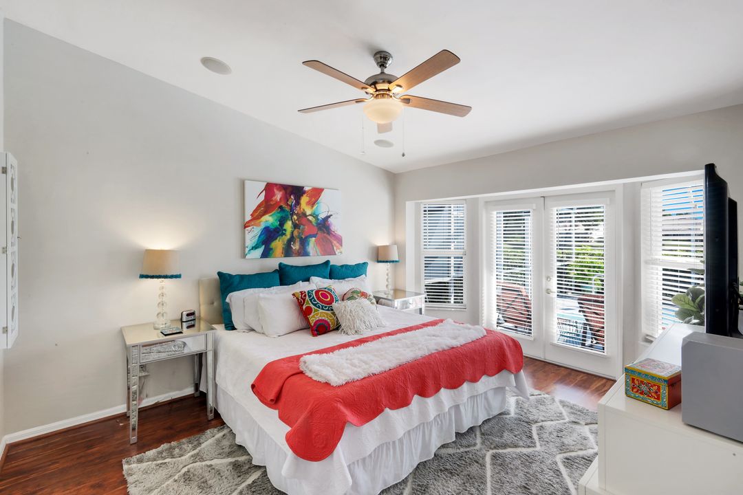 2150 Stacil Cir, Naples, FL 34109