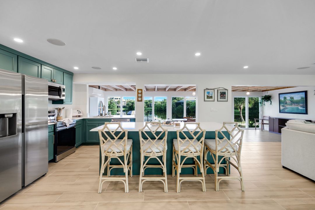 969 Fish Crow Rd, Sanibel, FL 33957