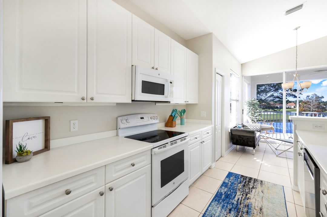1921 Crestview Way #181, Naples, FL 34119