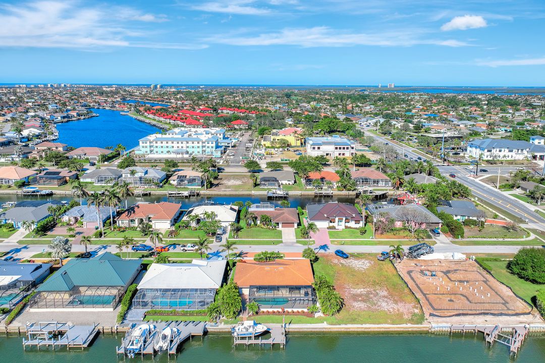 1235 Shenandoah Ct, Marco Island, FL 34145