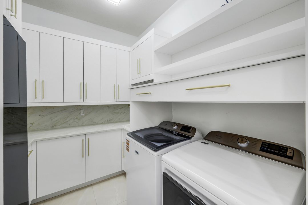 12063 Azalea Wy, Naples, FL 34120