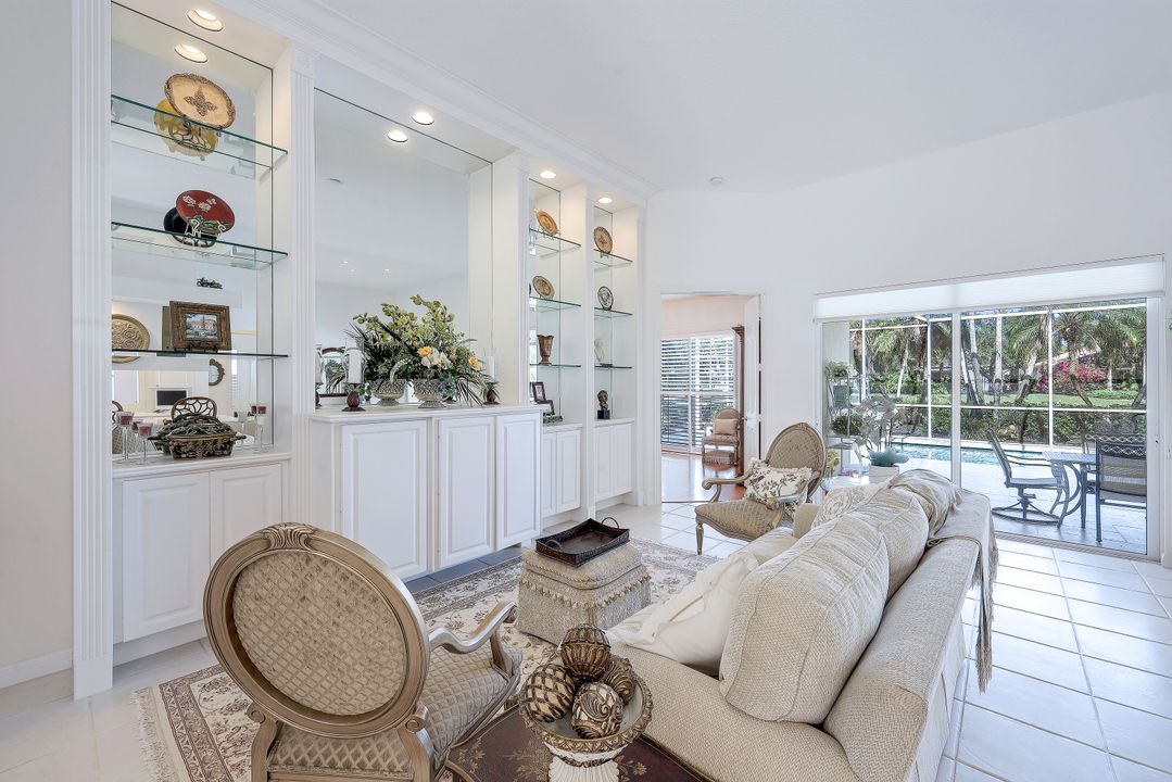 3101 Dominica Way, Naples, FL 34119