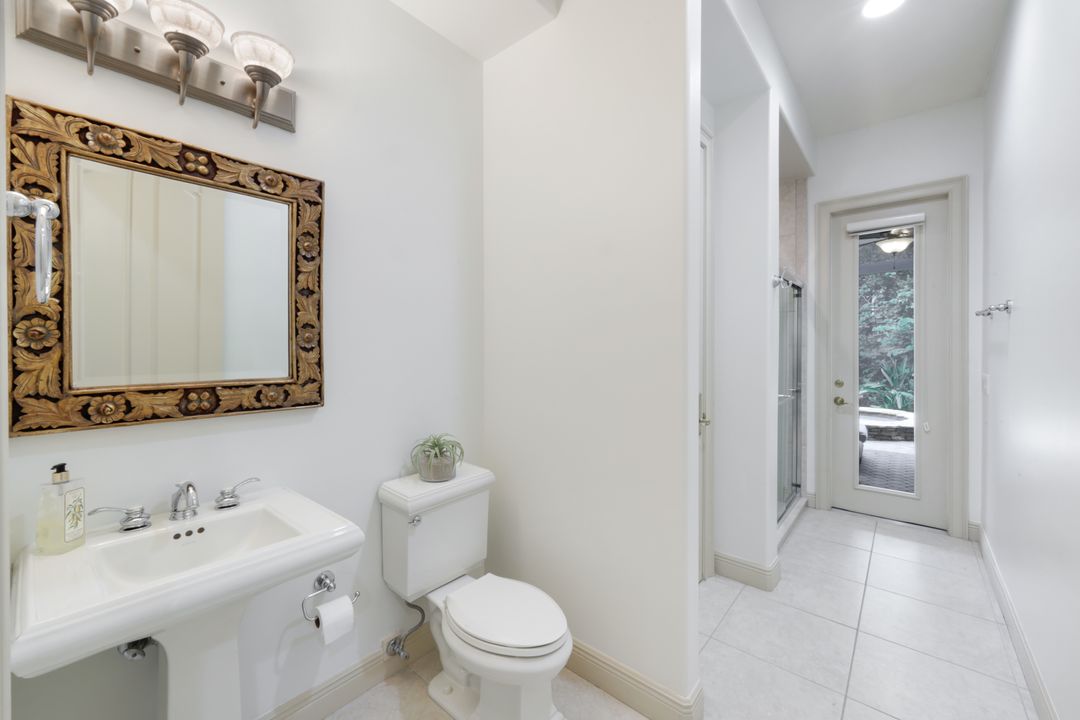 12099 Collier's Reserve Dr, Naples, FL 34110