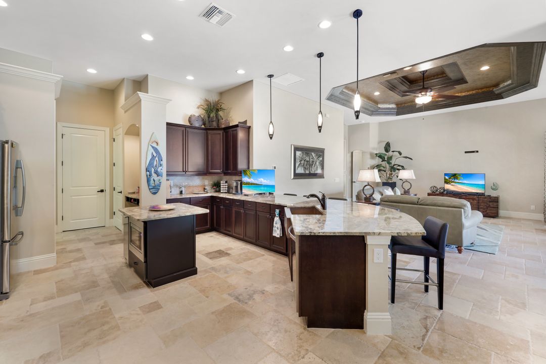 5314 Nautilus Dr, Cape Coral, FL 33904