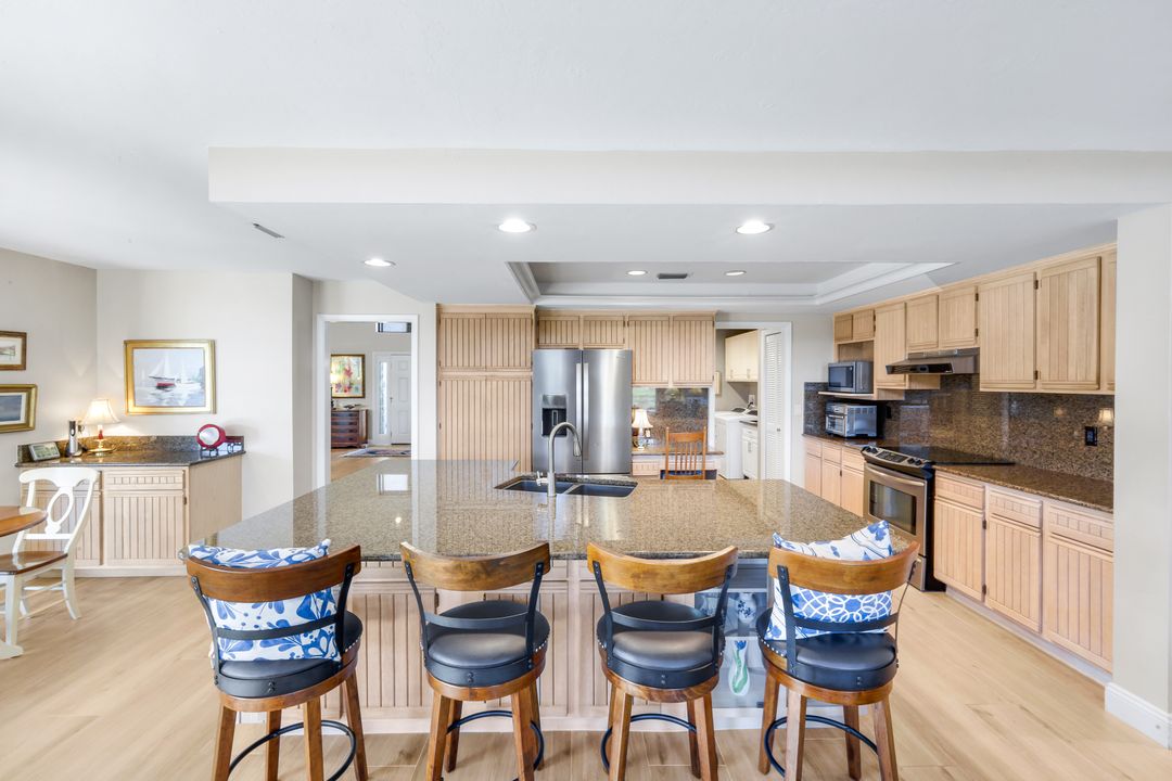 11510 Tanager Ct, Naples, FL 34119