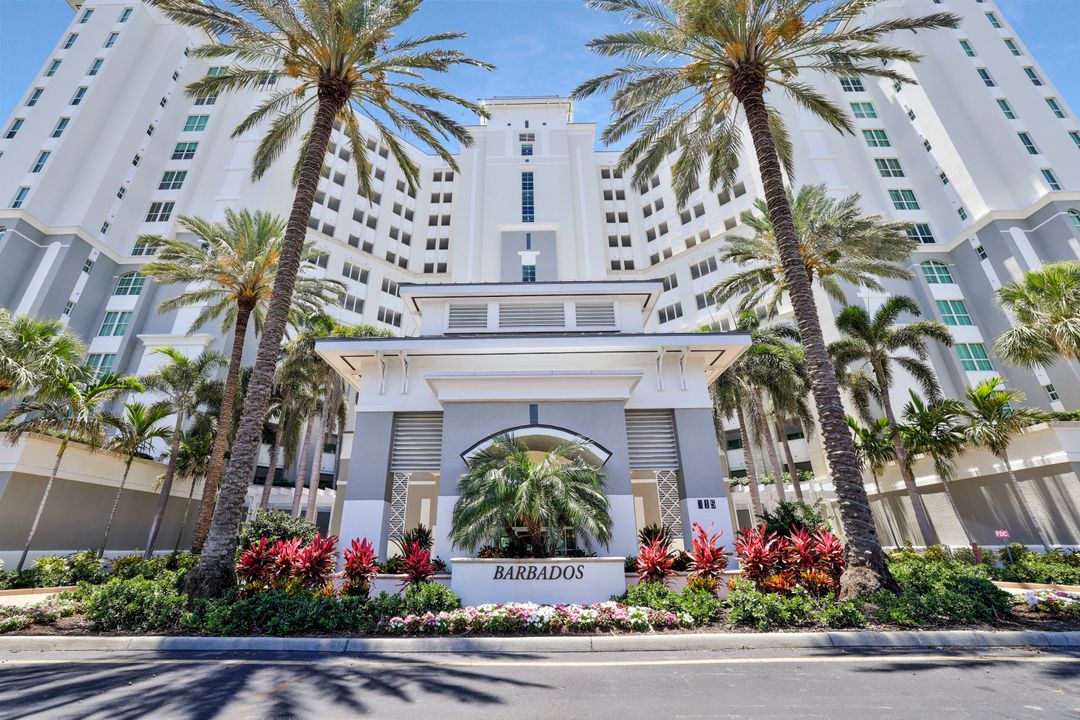 315 Dunes Blvd #T01, Naples, FL 34110