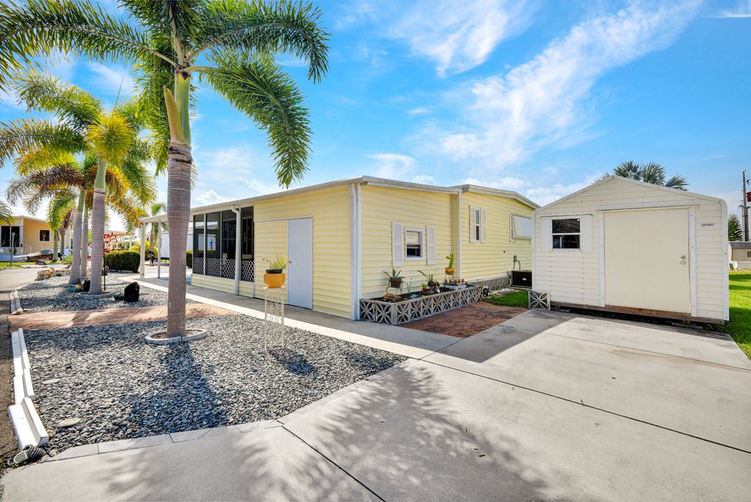 16049 Hibiscus Way, North Fort Myers, FL 33903
