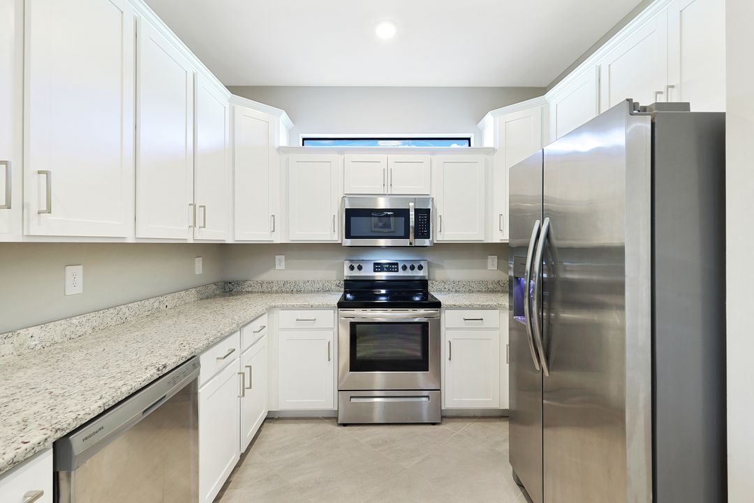 14021 Pine Lodge Ln, Fort Myers, FL 33913