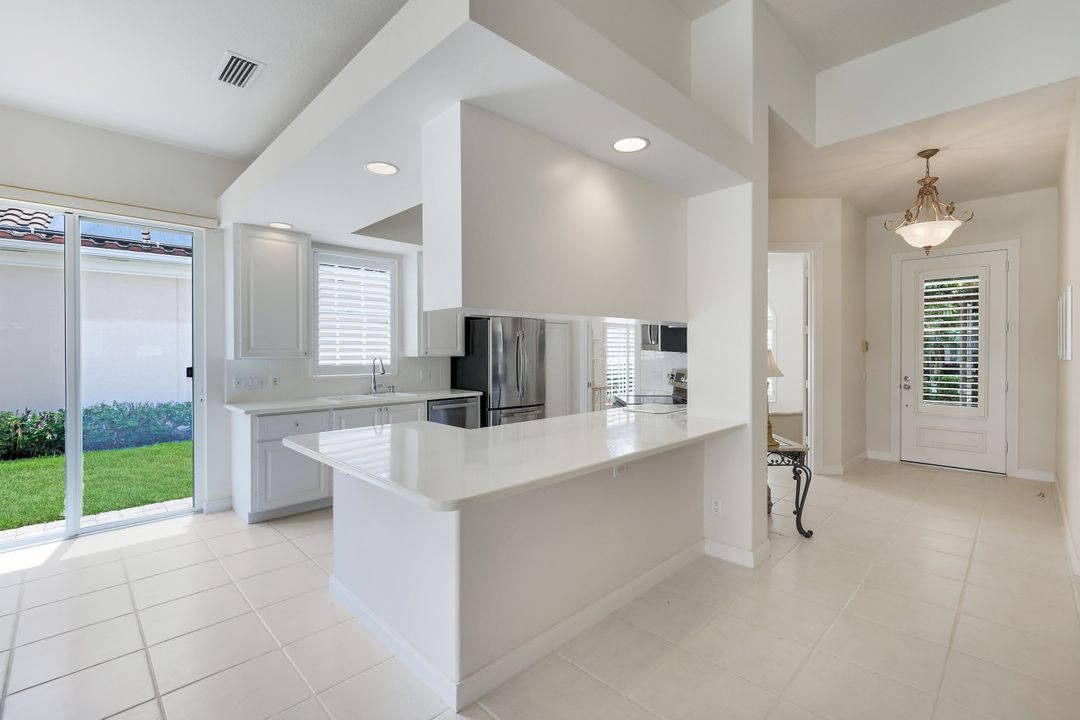 4024 Trinidad Way, Naples, FL 34119